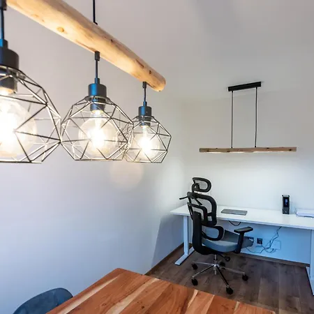 Luxury With Wifi And Netflix Ostrava-jih 公寓 俄斯特拉发