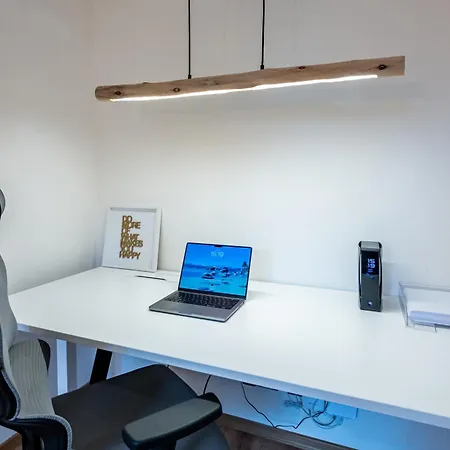 Luxury With Wifi And Netflix Ostrava-jih 俄斯特拉发